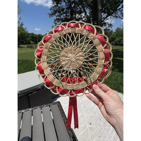 Vtg Christmas Decor Handmade Wood Wooden Wreath Flocked Reindeer Holly Ribbon - Picture 8 of 9